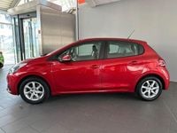 Gebraucht Peugeot 208 Active 82 PS (60 kW) 2019 Rot Kleinwagen
