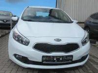 Gebraucht Kia Ceed Attract 99 PS (72 kW) 2013 Weiß Kleinwagen