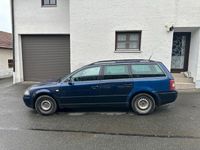 Gebraucht VW Passat 100 PS (73 kW) 2004 Blau Kombi