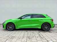 Neu Audi RS3 Sport 400 PS (294 kW) 2025 Grün Limousine