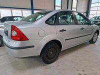Gebraucht Ford Focus 102 PS (75 kW) 2005 Silber Limousine