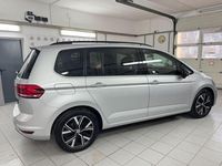 Gebraucht VW Touran Highline 150 PS (110 kW) 2019 Silber Van / Kleinbus