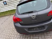 Gebraucht Opel Astra 115 PS (84 kW) 2010 Grau Limousine