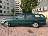Gebraucht Mercedes E200 163 PS (119 kW) 2001 Grün Kombi