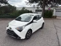 Gebraucht Toyota Aygo X-play 72 PS (52 kW) 2019 Weiß Kleinwagen