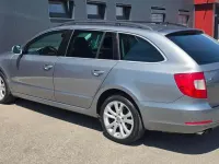 Gebraucht Skoda Superb Exclusive 140 PS (102 kW) 2013 Grau Kombi