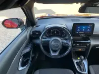 Gebraucht Toyota Yaris Connect Style 116 PS (85 kW) 2022 Karminarot metallic Kleinwagen