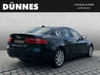 Gebraucht Jaguar XE Pure 180 PS (132 kW) 2015 British racing green Limousine