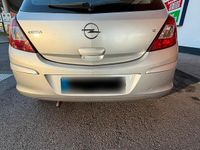 Używany Opel Corsa 90 KM (66 kW) 2007 Srebrny Hatchback