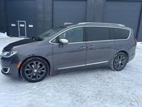 Gebraucht Chrysler Pacifica 291 PS (214 kW) 2016 Grau Van / Kleinbus