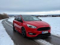 Gebraucht Ford Focus ST-Line 190 PS (139 kW) 2016 Rot Limousine