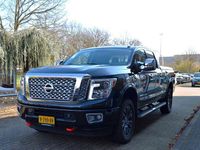 Gebraucht Nissan Titan 313 PS (230 kW) 2016 Schwarz Pickup