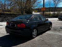 Second-hand BMW 318 143 CP (105 kW) 2009 Negru Berlinǎ