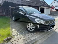 Second-hand Volvo XC60 190 CP (139 kW) 2016 Negru SUV