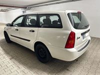 gebraucht Ford Focus 1.4 Kombi