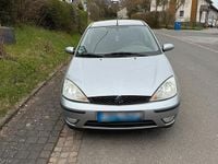 Gebraucht Ford Focus 75 PS (55 kW) 2004 Silber Limousine