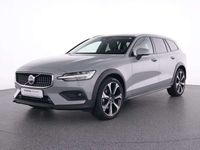 Gebraucht Volvo V60 CC Plus 197 PS (144 kW) 2023 Andere farbe Kombi