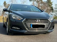 Gebraucht Hyundai i40 Premium 141 PS (103 kW) 2015 Blau Limousine