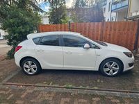 Gebraucht Opel Astra 120 PS (88 kW) 2014 Weiß Limousine