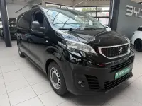 Gebraucht Peugeot Expert 150 PS (110 kW) 2017 Schwarz Van