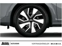 Neu Dacia Sandero Expression 122 PS (89 kW) 2026 Schiefergrau metallic Kleinwagen