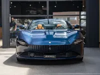 Gebraucht Ferrari Roma 620 PS (456 kW) 2024 Blau Cabrio