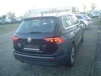 Gebraucht VW Tiguan Comfortline 150 PS (110 kW) 2016 Schwarz SUV