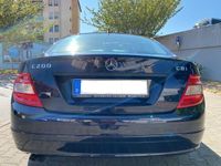 Gebraucht Mercedes C200 136 PS (100 kW) 2009 Blau metallic Limousine