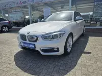 Gebraucht BMW 116 Sport Line 109 PS (80 kW) 2019 Mineralweiss metallic (metallic) Kleinwagen