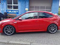 Gebraucht Ford Focus ST 226 PS (166 kW) 2008 Coloradorot Kleinwagen