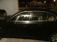 Gebraucht BMW 523 177 PS (130 kW) 2005 Schwarz metallic Limousine