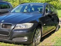 Gebraucht BMW 318 143 PS (105 kW) 2011 Schwarz Kombi