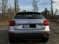 Gebraucht Audi Q2 Basis 116 PS (85 kW) 2017 Grau SUV