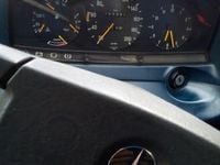 Second-hand Mercedes 200 109 CP (80 kW) 1982 Andere farben Berlinǎ