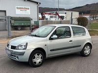 Gebraucht Renault Clio II 75 PS (55 kW) 2001 Silber Kleinwagen