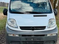 Gebraucht Opel Vivaro 101 PS (74 kW) 2005 Weiß Van / Kleinbus