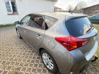 Gebraucht Toyota Auris 90 PS (66 kW) 2013 Grau Kleinwagen