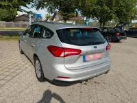 Usado Ford Focus 125 CV (91 kW) 2019 Plateado Familiar