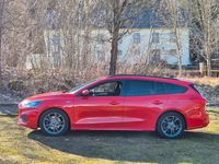 Gebraucht Ford Focus ST-Line 155 PS (114 kW) 2020 Rot Kombi