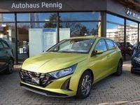 Neu Hyundai i20 Trend 101 PS (74 kW) 2025 Grün Limousine