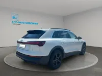 Gebraucht Audi e-tron Basis 300 kW (408 PS) 2021 Weiß SUV