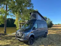 Gebraucht Mercedes Sprinter 190 PS (139 kW) 2025 Grau Van