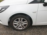 Gebraucht Opel Astra Edition 110 PS (80 kW) 2020 Schnee weiß Limousine