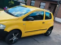 Gebraucht VW Fox 54 PS (39 kW) 2008 Gelb Kleinwagen