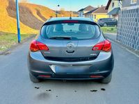 Gebraucht Opel Astra 130 PS (95 kW) 2010 Braun Kleinwagen
