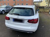 Gebraucht Mercedes C300e 211 PS (155 kW) 2020 Weiß Kombi