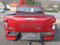 Gebraucht Isuzu D-Max 163 PS (119 kW) 2024 Red spinell Pickup