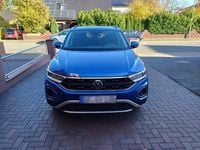 Gebraucht VW T-Roc 150 PS (110 kW) 2024 Blau SUV