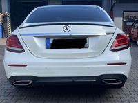 Gebraucht Mercedes E220 194 PS (142 kW) 2016 Weiß Limousine