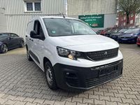 Gebraucht Peugeot Partner Premium 102 PS (75 kW) 2023 Weiß Van / Kleinbus